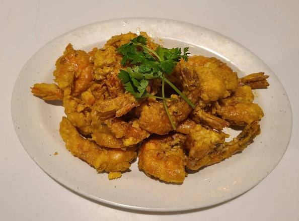 Shell-on Prawns Fried with Golden Salted Egg York 金沙蝦(有殼)